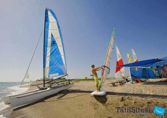 Crystal Admiral Resort Suites Spa 